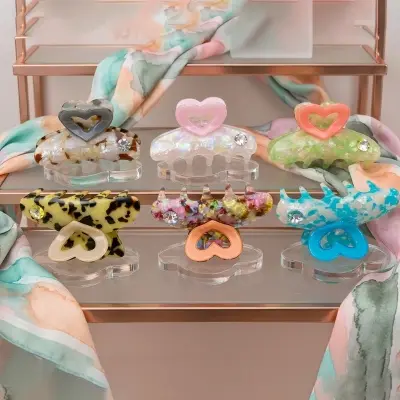 Picture of Super Quality Multicolour stylish Hair Clutcher for girls and women, Kakra, 1pcs