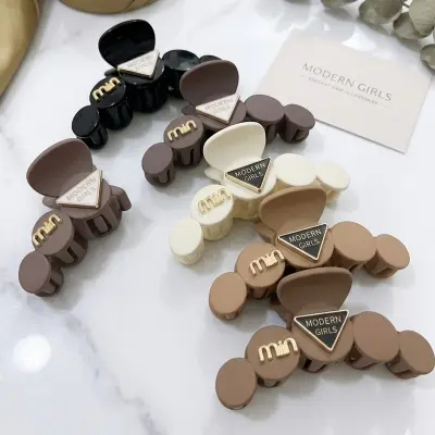 Picture of Super Quality Multicolour stylish Hair Clutcher for girls and women, Kakra, 1pcs