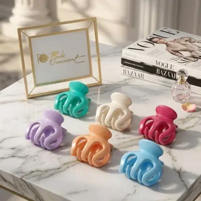 Picture of Super Quality Multicolour stylish Hair Clutcher for girls and women, Kakra, 1pcs