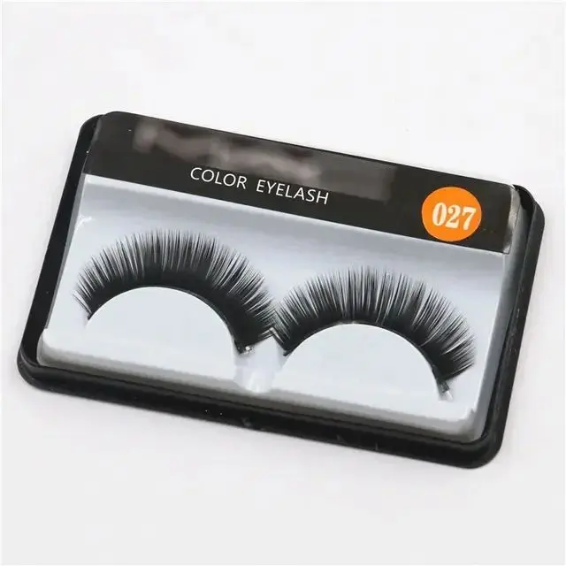 Picture of MAC Eyelashes Professional Application Fake Eyelashes for Dramatic Eye Makeup Look