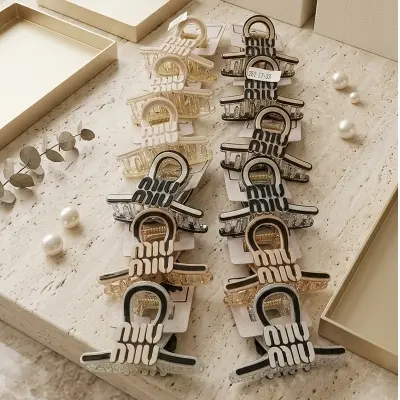 Picture of Super Quality Multicolour stylish Hair Clutcher for girls and women, Kakra, 1pcs