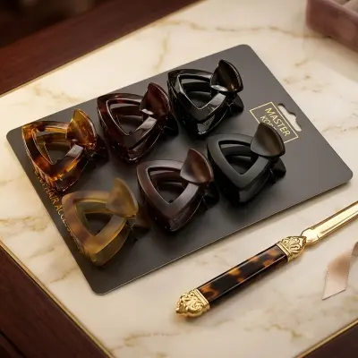 Picture of Super Quality Multicolour stylish Hair Clutcher for girls and women, Kakra, 1pcs