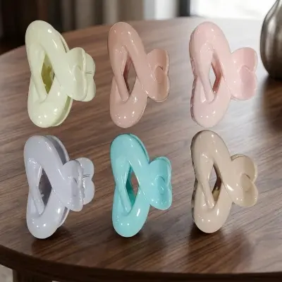 Picture of Super Quality Multicolour stylish Hair Clutcher for girls and women, Kakra, 1pcs