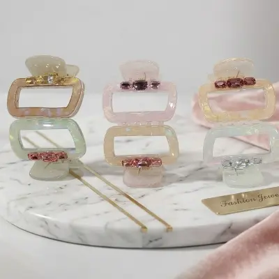 Picture of Super Quality Multicolour stylish Hair Clutcher for girls and women, Kakra, 1pcs