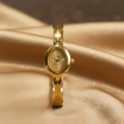 Picture of Women Watches Round Dial Gold Plate Watch Stainless Steel Quartz Hour Female Wrist watches elegant mujer hot relojes