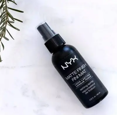 Picture of NYX Makeup Setting Spray 24hr long lasting - Black