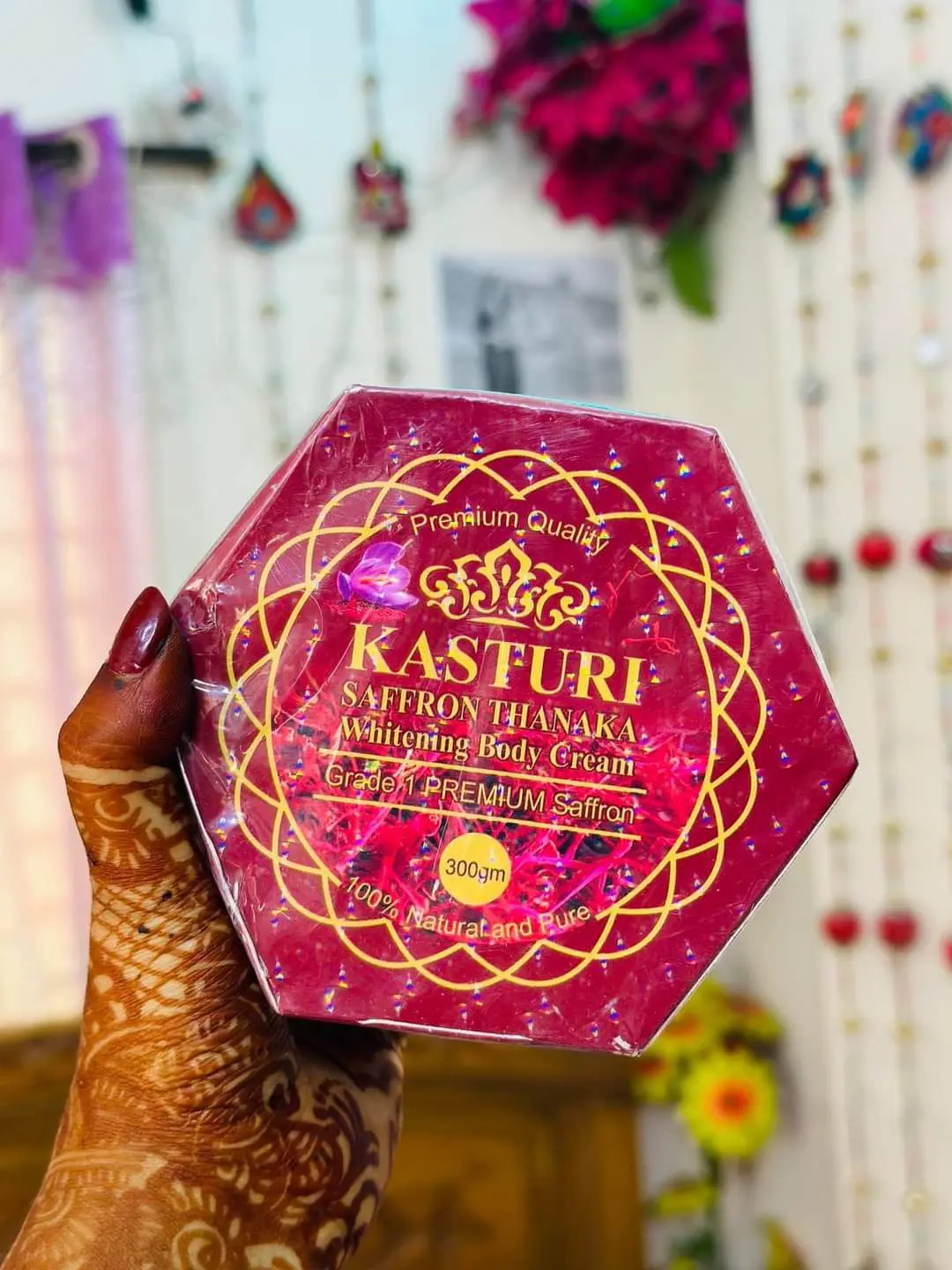 Picture of Kasturi Saffron Thanaka Whitening  Body Cream - 300ml