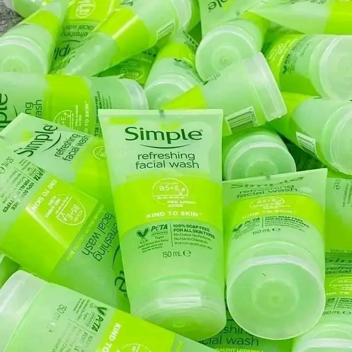 Picture of Simple Refreshing Facial Wash 150 Ml Daily Deep Cleansing for Oily Combination Skin Oil Control Hydrating Non-Drying Soap-Free Lather