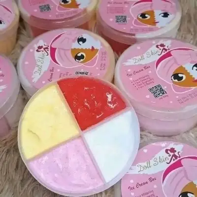 Picture of Doll Skin 4 In 1 Facial Combo Set - Multicolor