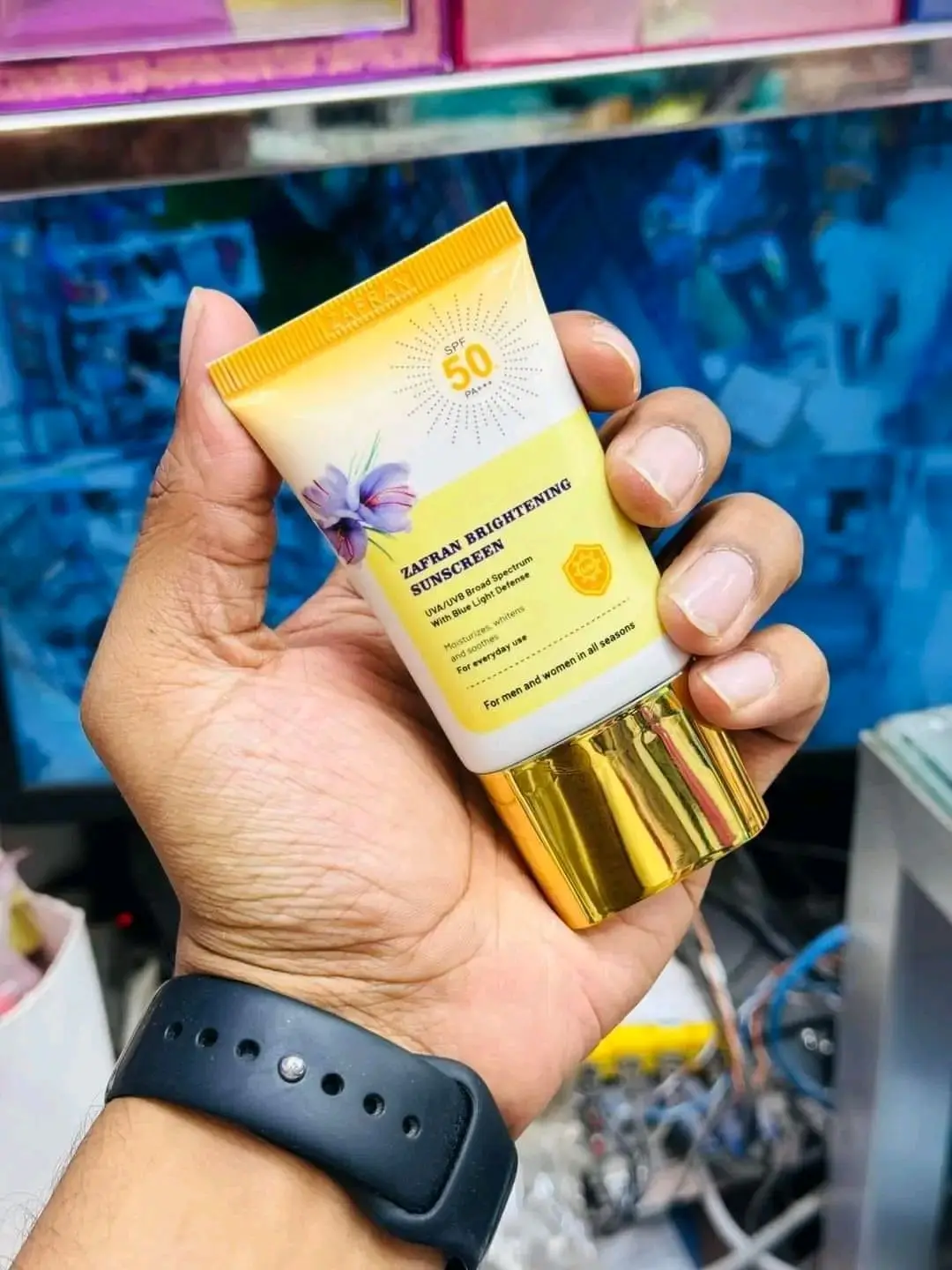 Picture of Zafran  Sunscreen - 30gm