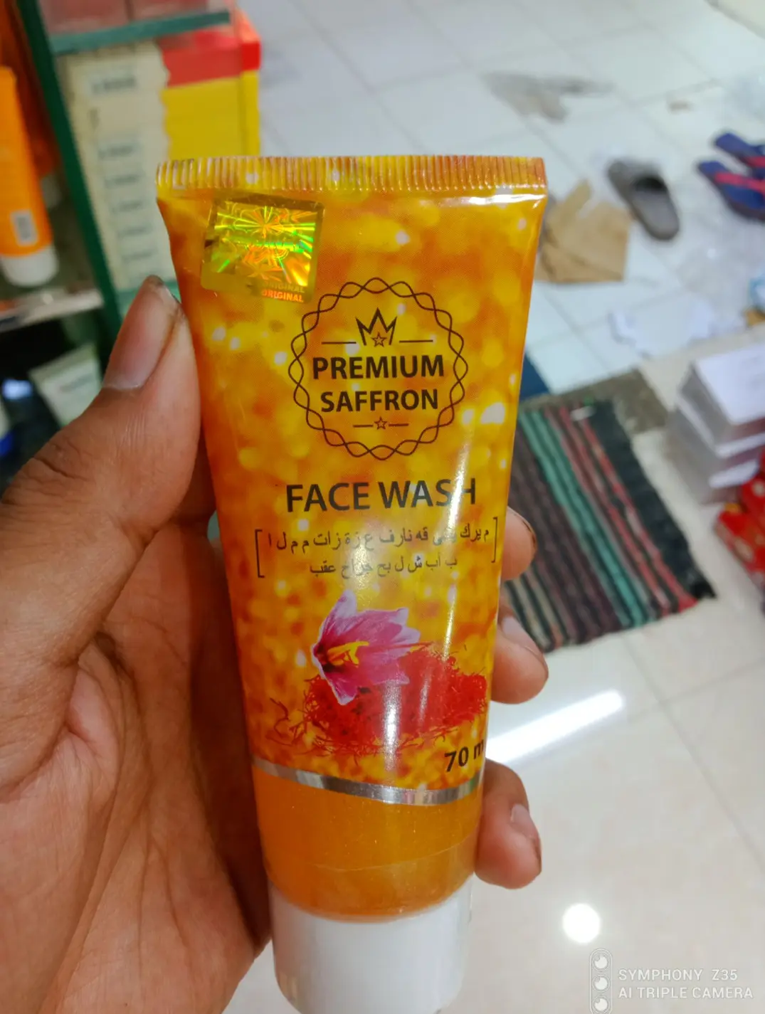 Picture of Premium Saffron Face Wash - Gold