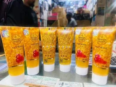 Picture of Premium Saffron Face Wash - Gold
