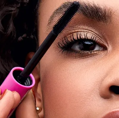 Picture of Essence I Love Extre-me Crarzy Volume Mascara