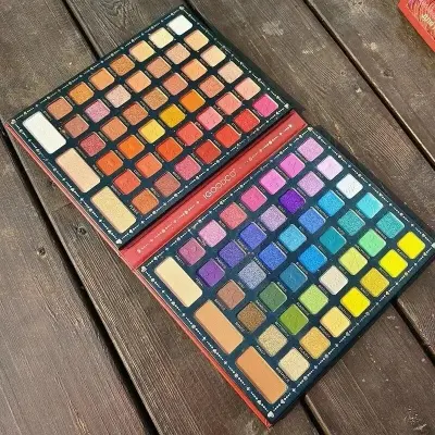 Picture of IGOODCO 82 Color Eyeshadow Palette 6 Blush & highlighter Combo Pallet