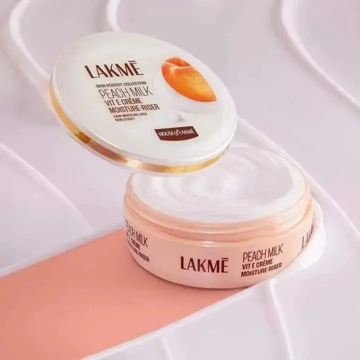 Picture of Lakme Skin Perfect Collection Peach Milk Vitamin E Cream Moisturiser 25g