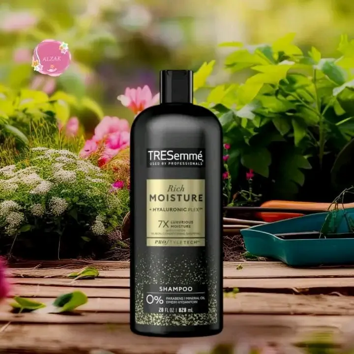 Picture of Tresemme Rich Moisture Shampoo - 828ml - Black