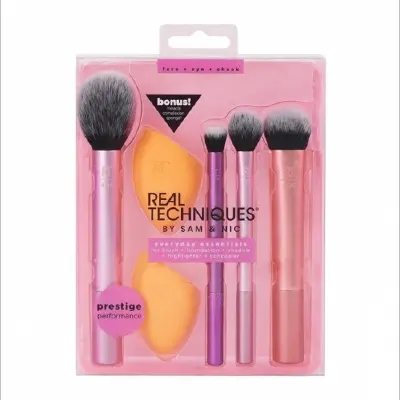 Picture of Real Techniques Everyday Essential Makeup Brush Set - Makeup Brush Set - Makeup Brush & Makeup Sponge Set - Multicolor
