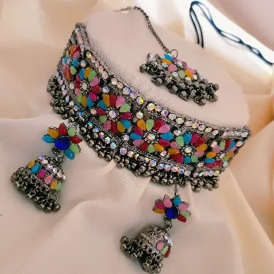 Picture of Indian Necklace Set New Collection High Quality Gold Plated Necklace Set for Women Choker Set(Choker,Earrings,Tikli)