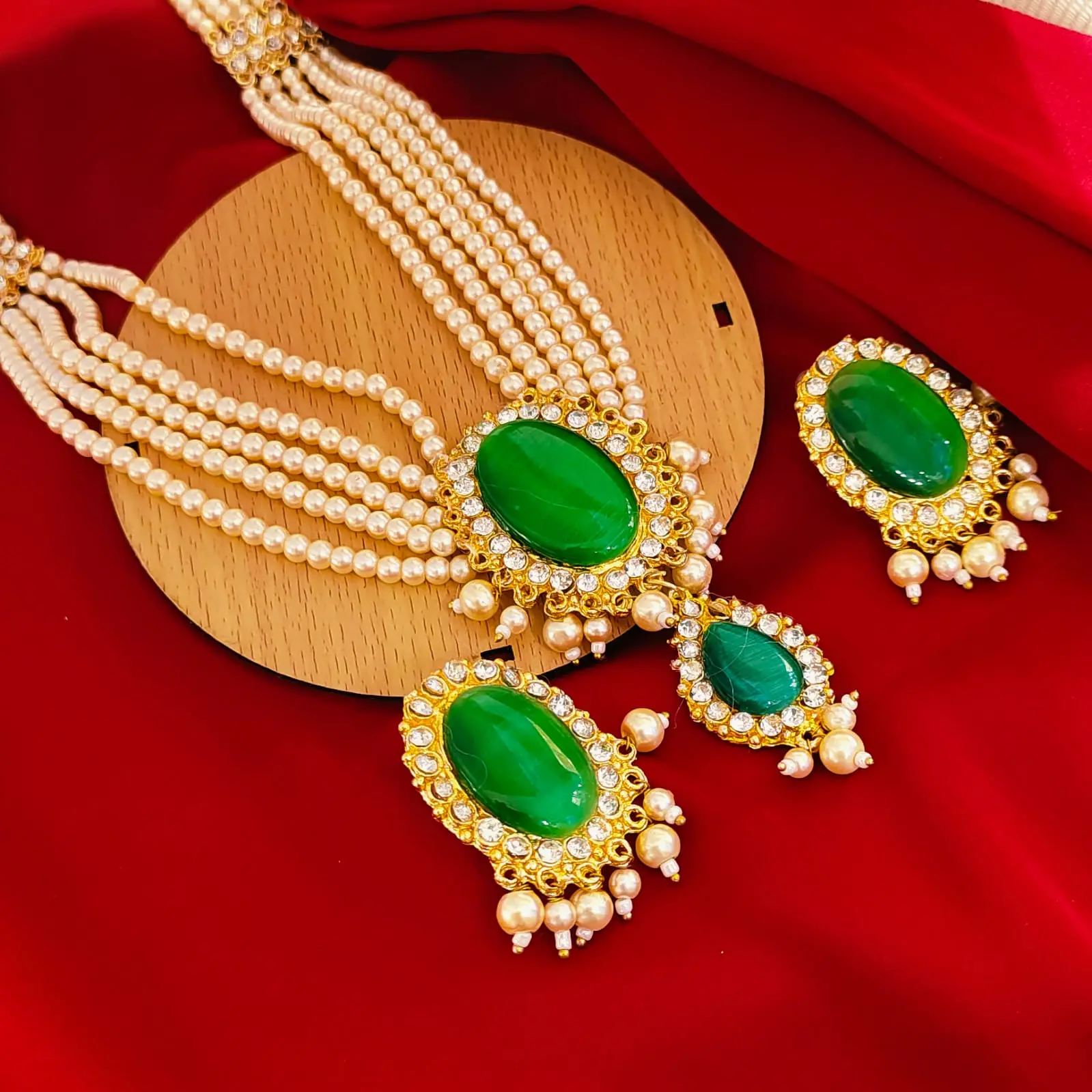 Picture of Indian Necklace Set New Collection High Quality Gold Plated Necklace Set for Women (Necklace,Earrings Set)