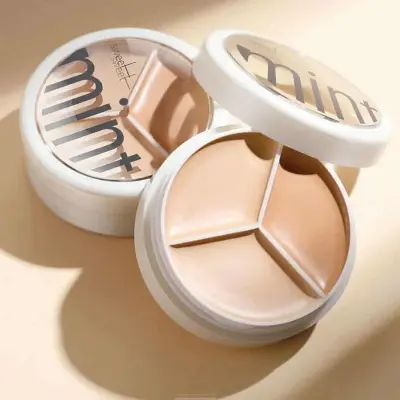 Picture of Sweet Mint Conceal Tri -Colour Concealer Palette Of Covers Acne Marks Dark Circles