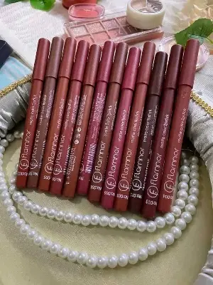 Picture of Flormar 12pcs Matte Pencil Lipstick Set