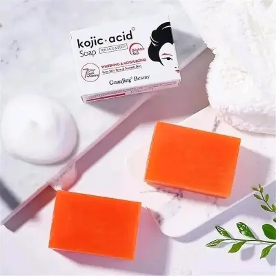Picture of Kojic Acid Full Face & Body Whitening Combo Set