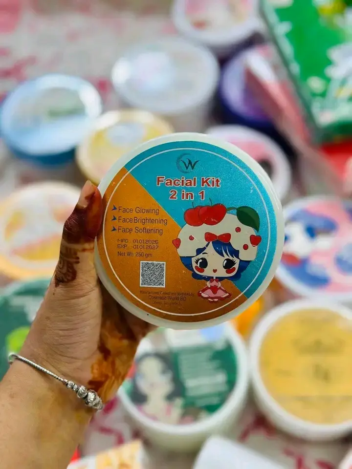 Picture of Skin Whitening Facial Kit 2 in 1 - Multicolor