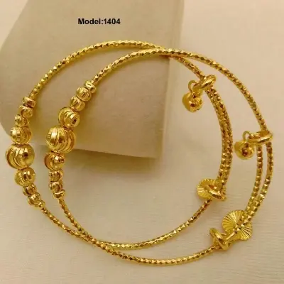 Picture of Gold Plated Copper Bengal Set/Churi Set Adjustable for Women