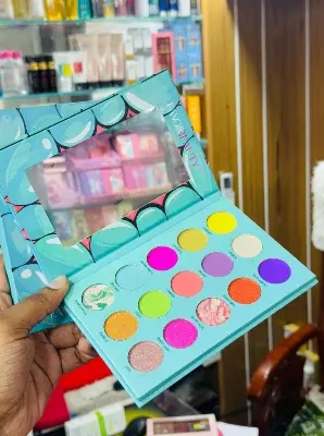 Picture of Favor Beauty Eyeshadow Pallet