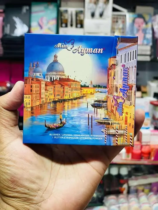 Picture of Miss Ayman Mini Makeup Kit