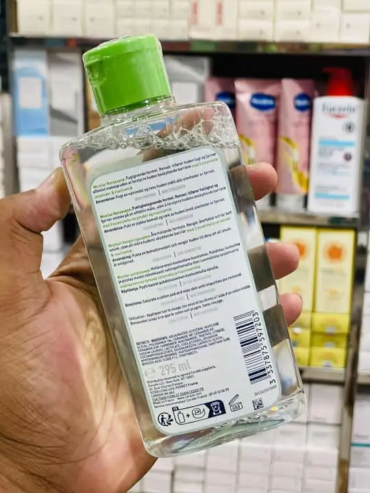 Picture of 𝘾𝙚𝙧𝙖𝙫𝙚 𝙈𝙞𝙘𝙚𝙡𝙡𝙖𝙧 𝘾𝙡𝙚𝙖𝙣𝙨𝙞𝙣𝙜 𝙒𝙖𝙩𝙚𝙧 𝙬𝙞𝙩𝙝 𝙉𝙞𝙖𝙘𝙞𝙣𝙖𝙢𝙞𝙙𝙚 & 𝘾𝙚𝙧𝙖𝙢𝙞𝙙𝙚𝙨 
295 𝙢𝙡