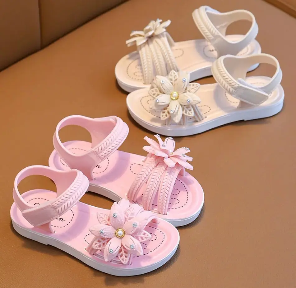 Picture of Girls Flowers Sandals Kids Sweet Princess Shoes for Party Wedding Kids Leather Sandals French Style Chic Summer Fashion 2024 New Casual Non-Slip