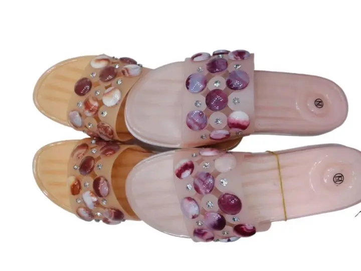 Picture of stylish flat comforting Rubber sandal for women | China flat shoes new premier sandal for Woman | flat regular
fashionable slipper sandal ladies\women- pink & orange