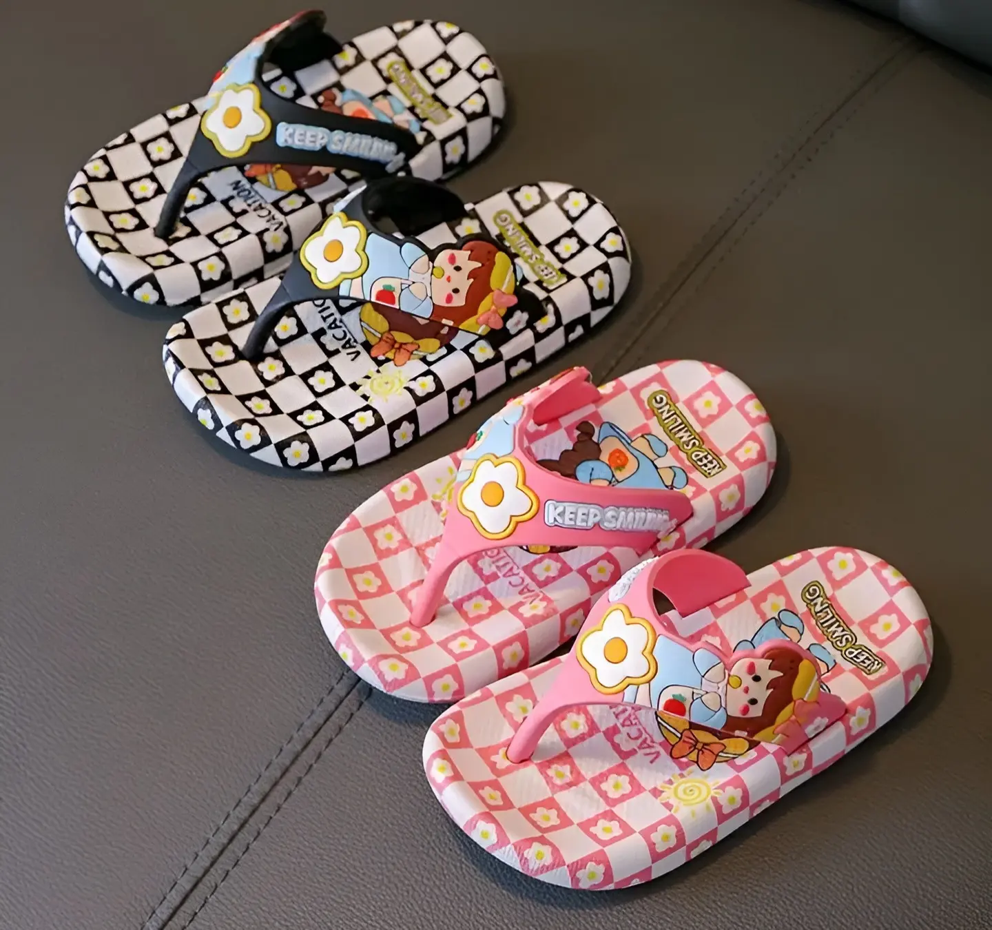 Picture of Children's Flip Flops Girls' Summer New Cartoon Girls' Non-Slip Soft Bottom Indoor Bathroom Baby Beach Slippers  Balck- Purple & Pink