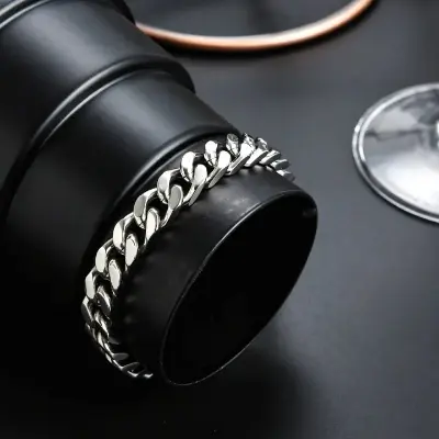 Picture of 10mm Men's Bracelets Stainless Steel Curb Cuban Link Chain Silver Color Bracelet For men Jewelry Simple European And American Punk Hip-Hop Hand Accessories