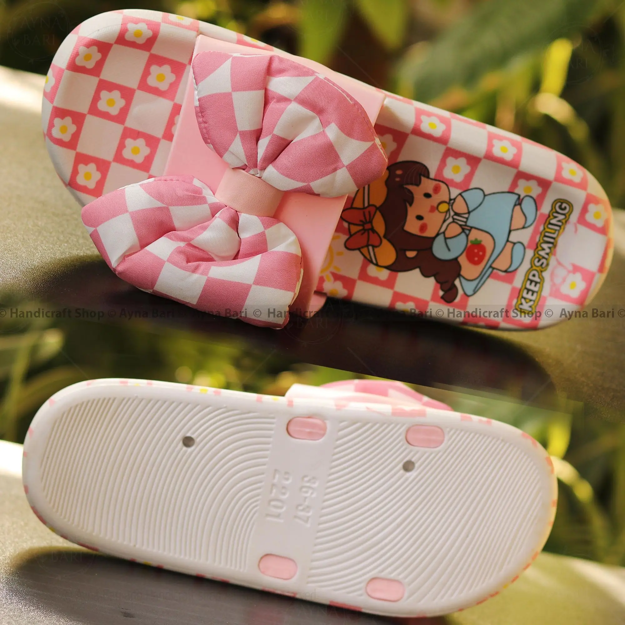 Picture of Slipper for Girls Sandal for Child | Keep Smiling - 2201 | house slipper sandal for woman Slipper for child Room slipper Shoe for woman slipper for girls Sami Heel bow Show slipper Slides for Girls shoe for women China Slipper Juta Baschader Juta