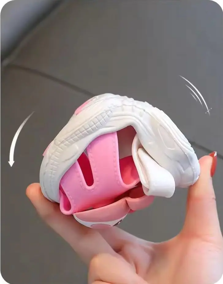 Picture of Children's Flip Flops Girls' Summer New Cartoon Girls' Non-Slip Soft Bottom Indoor Bathroom Baby Beach Slippers Pink & Green