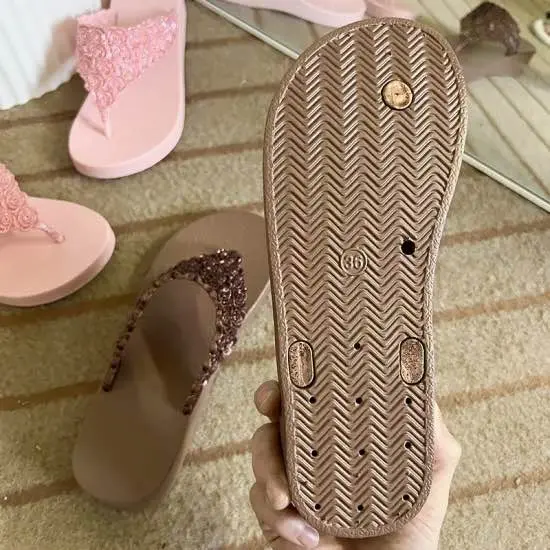 Picture of Slippers For Women Wearing Sloping Heels, Fashionable And Casual Summer Beach Shoes, Waterproof And Anti Slip Herringbone Indoor Slippers hill Shoes For Girl Sandal For Girl -(Color) Pink, Gold,Brawon Size Eu 36-40