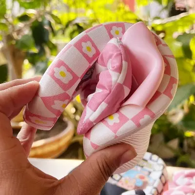 Picture of Slipper for Girls Sandal for Child | Keep Smiling - 2201 | house slipper sandal for woman Slipper for child Room slipper Shoe for woman slipper for girls Sami Heel bow Show slipper Slides for Girls shoe for women China Slipper Juta Baschader Juta