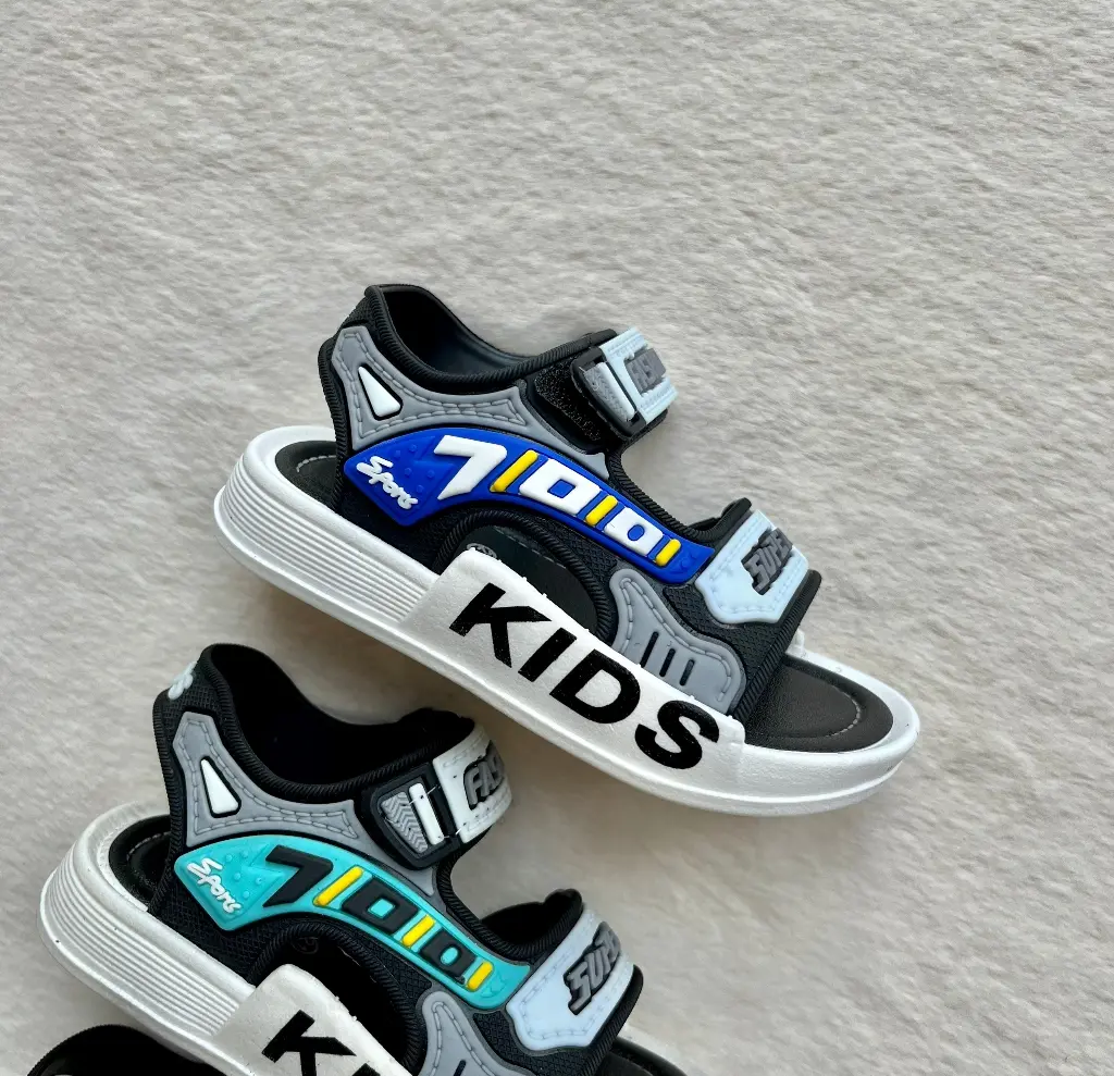 Picture of Kids Sports Casual Student Pvc Sandals Soft Non-slip Fashion Wild New Summer Children Beach Sandals For Boys And Girls Soft Toddler kids sandal Red Blue Black EUR 21-30