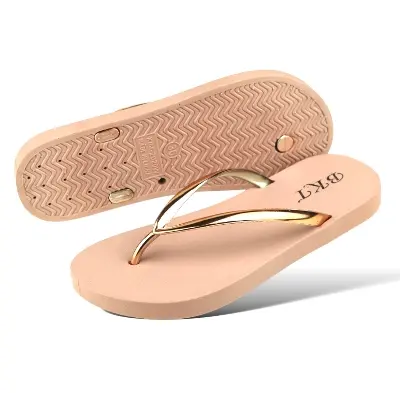 Picture of beach flip flop Extra Soft & Fashionable Stylish slipper Sandal for Women 1pair 3 color Pvc  মহিলাদের জন্য আমাদের ফ্লিপ ফ্লপগুলির সাথে স্বাচ্ছন্দ্যে পদক্ষেপ নিন, স্টাইল এবং সমর্থন উভয়ই দেওয়ার জন্য ডিজাইন করা হয়েছে৷ এই ফ্লিপ ফ্লপগুলি প্রতিদিনের পরিধানের