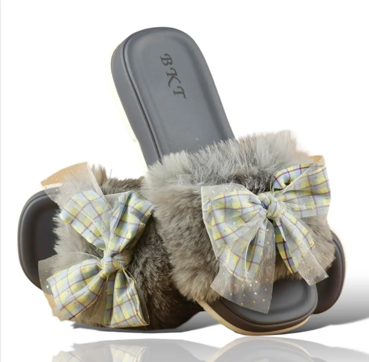 Picture of Flat Slipper for girls New collection Winter slipper for women Room Slipper house slipper wool slipper