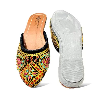 Picture of Nagra for women Pakistani style