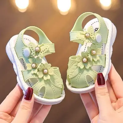 Picture of Trendy Cute Solid Color Flower Decor Sandals For Baby Girls, Breathable Non-slip Walking Shoes For Summer