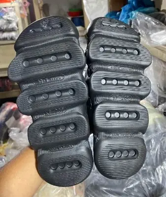 Picture of Mens New Casual Super Comfortable Soft Hollow-out Clogs Breathable Non-Slip Outdoor Half Shoes Sandals