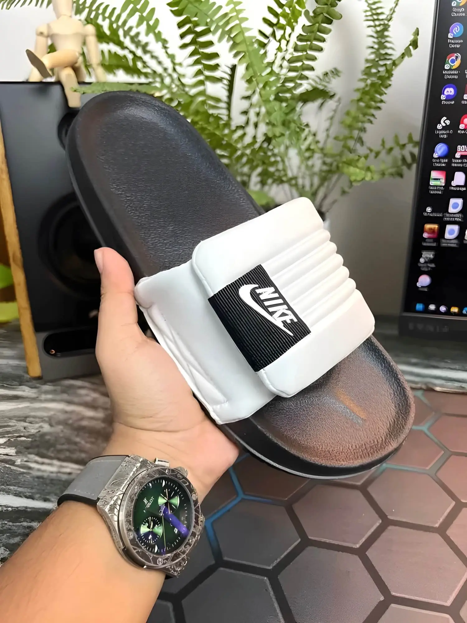 Picture of Nike Off court Adjust Men’s Slides multi variant