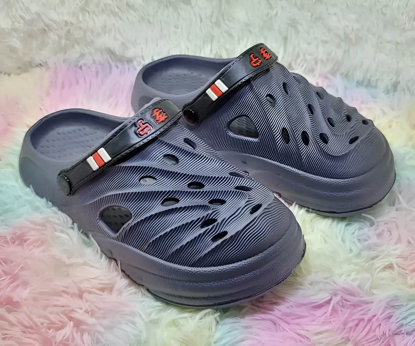 Picture of New Mens Hollow Design Slingback Round Toe Clogs Outdoor EVA Vent Crocs Sandals