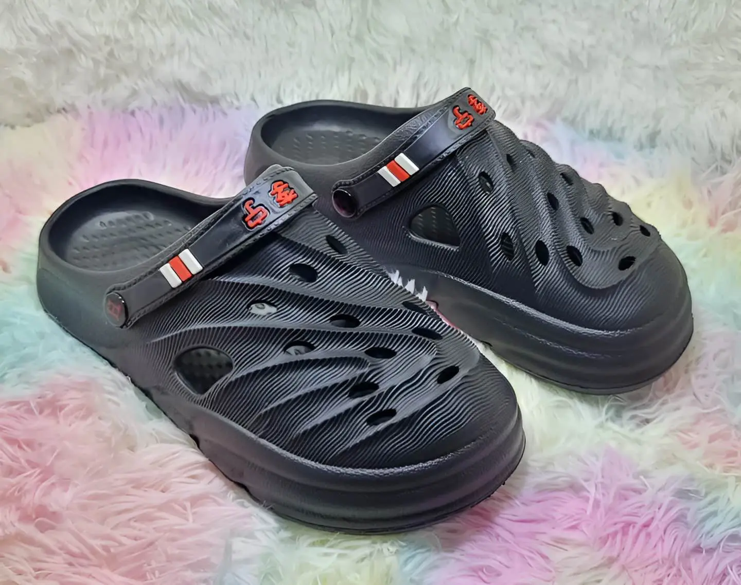 Picture of New Mens Hollow Design Slingback Round Toe Clogs Outdoor EVA Vent Crocs Sandals