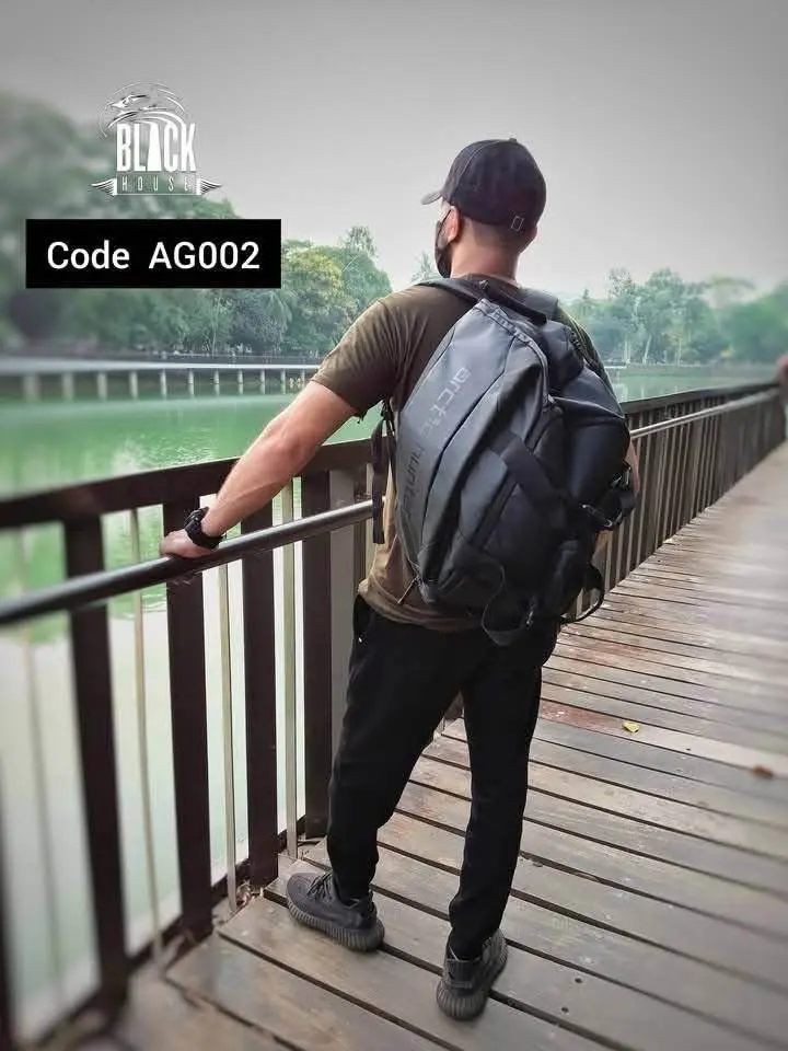 Picture of Travel & Gym Bags For Both Men And Women - Convenient Bags For Carrying Essentials During Travel And Gym Sessions