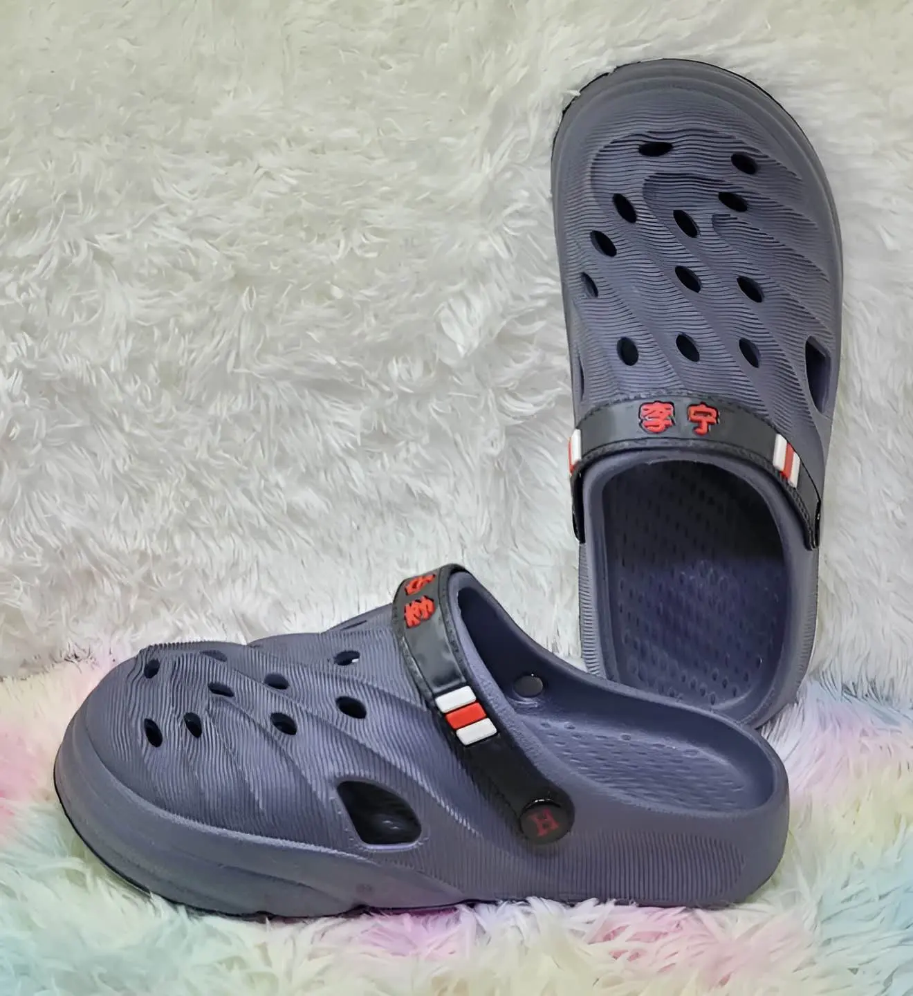 Picture of New Mens Hollow Design Slingback Round Toe Clogs Outdoor EVA Vent Crocs Sandals